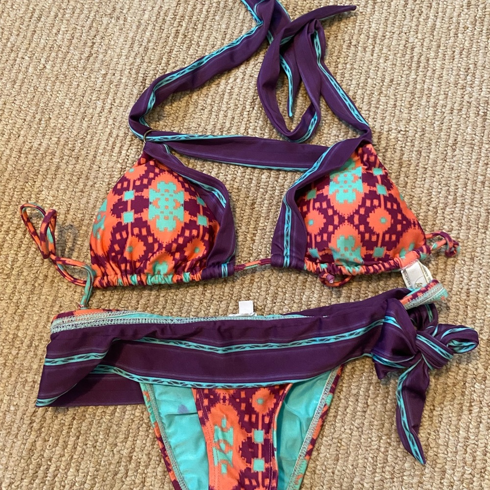 Colorful Bikini Set - Picture 5 of 9